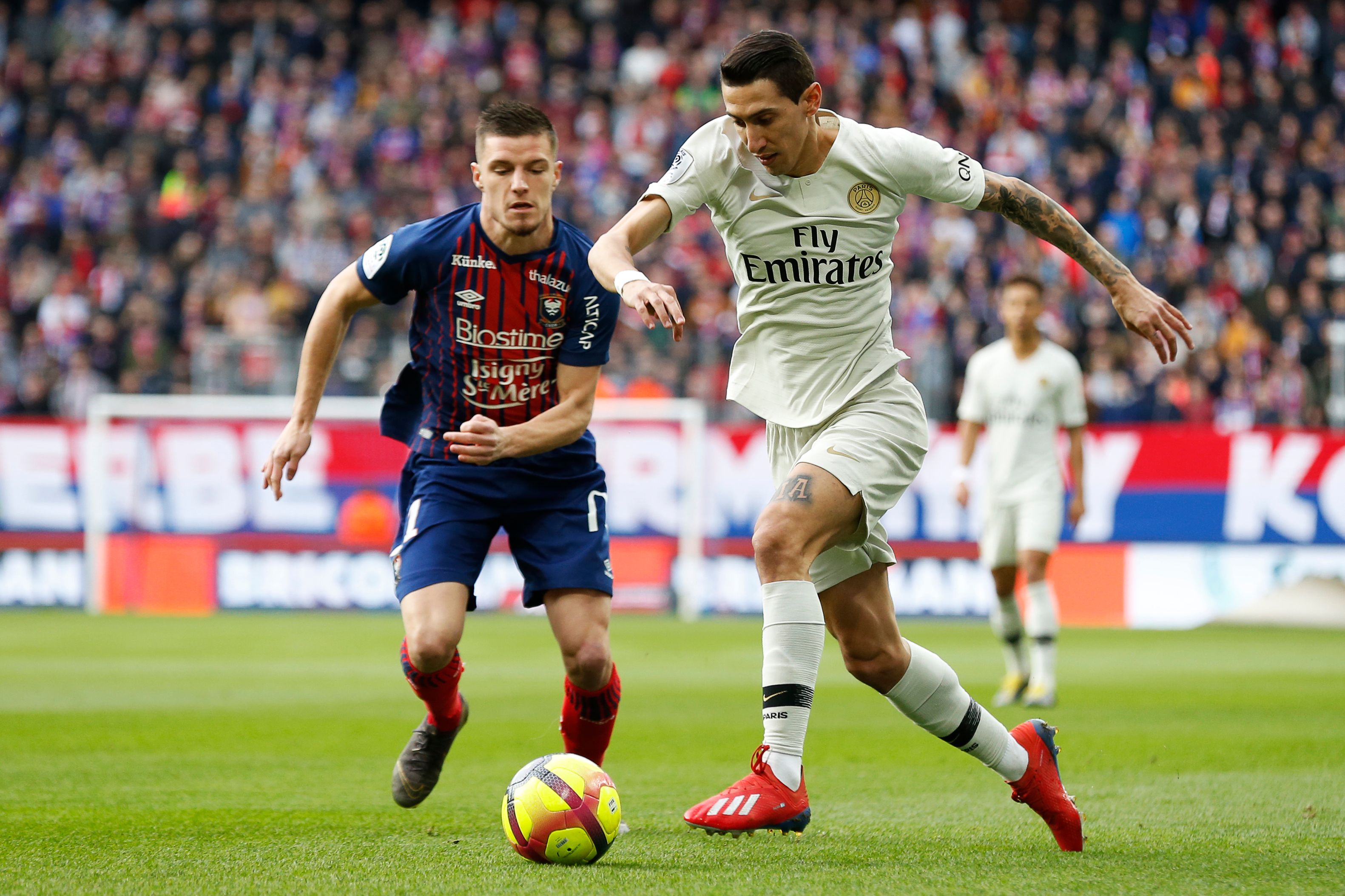 AC米兰快攻转化高效（AC米兰快攻转换效率出众）