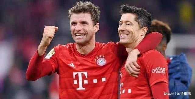 内马尔膝盖手术由曾效力上海海港的爱德华多主刀（前上海海港球员爱德华多为内马尔进行膝盖手术）