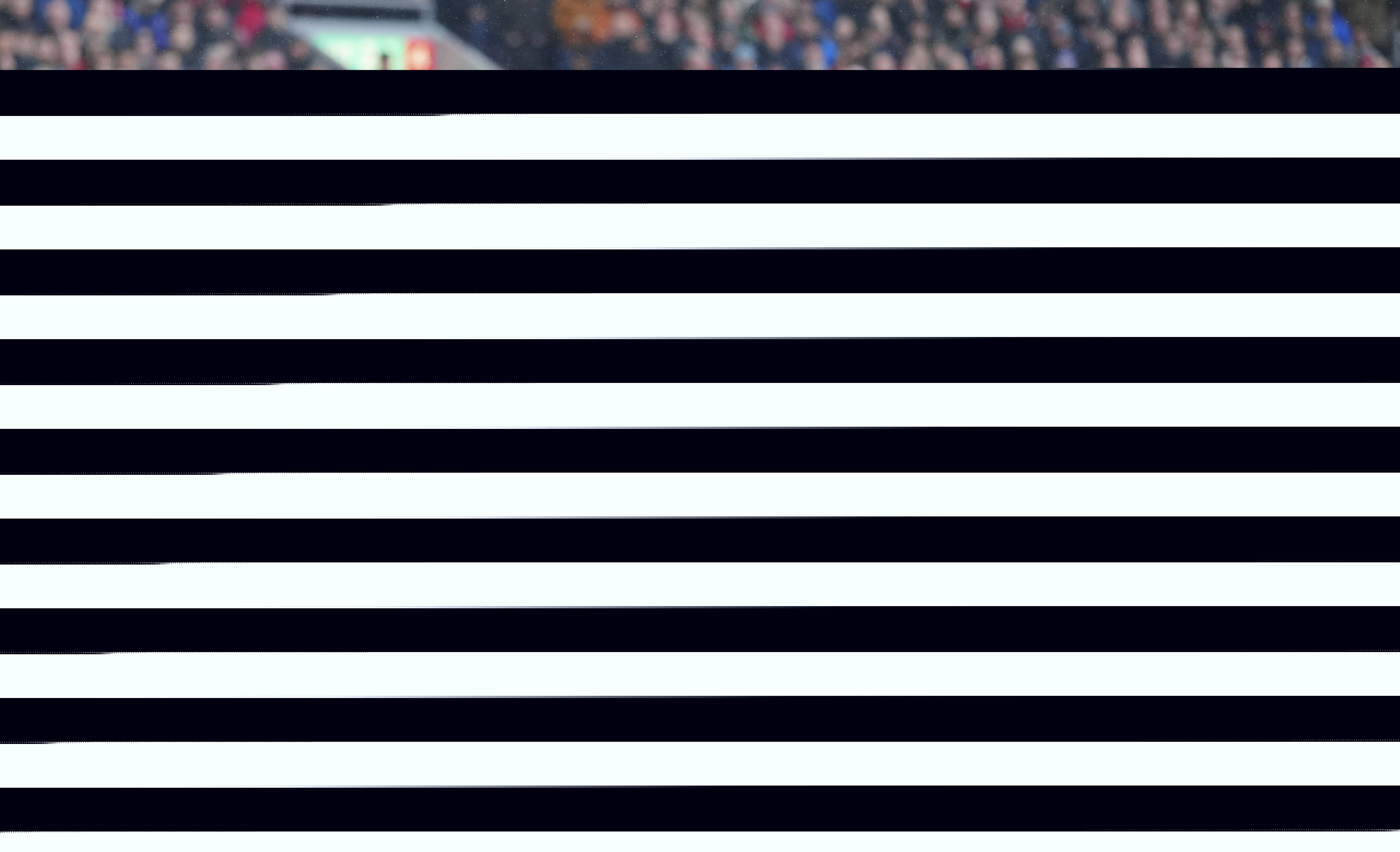 曼联对阵埃弗顿豪取42胜，太妃糖本赛季平均首发年龄最大（曼联对埃弗顿已取42场胜利，太妃糖本季首发平均年龄居首）