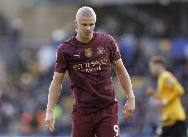 新门将新中锋？阿莫林：我们在努力提升球队，这也取决于市场（阿莫林：球队补强看市场，门将与中锋引援正推进）