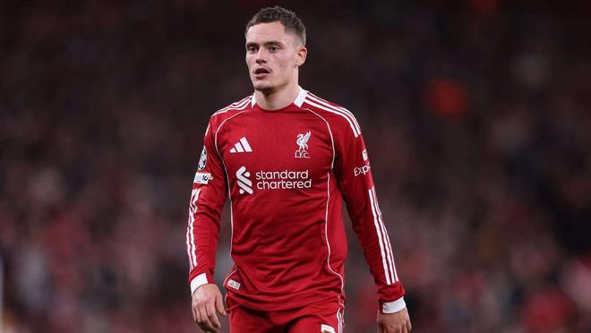 欧冠疯狂夜！3大豪门全逆转，17岁新星封神，后卫90秒双响炸场？（欧冠沸腾之夜：三大豪门齐逆转，17岁妖星封神，后卫90秒梅开二度引爆全场）