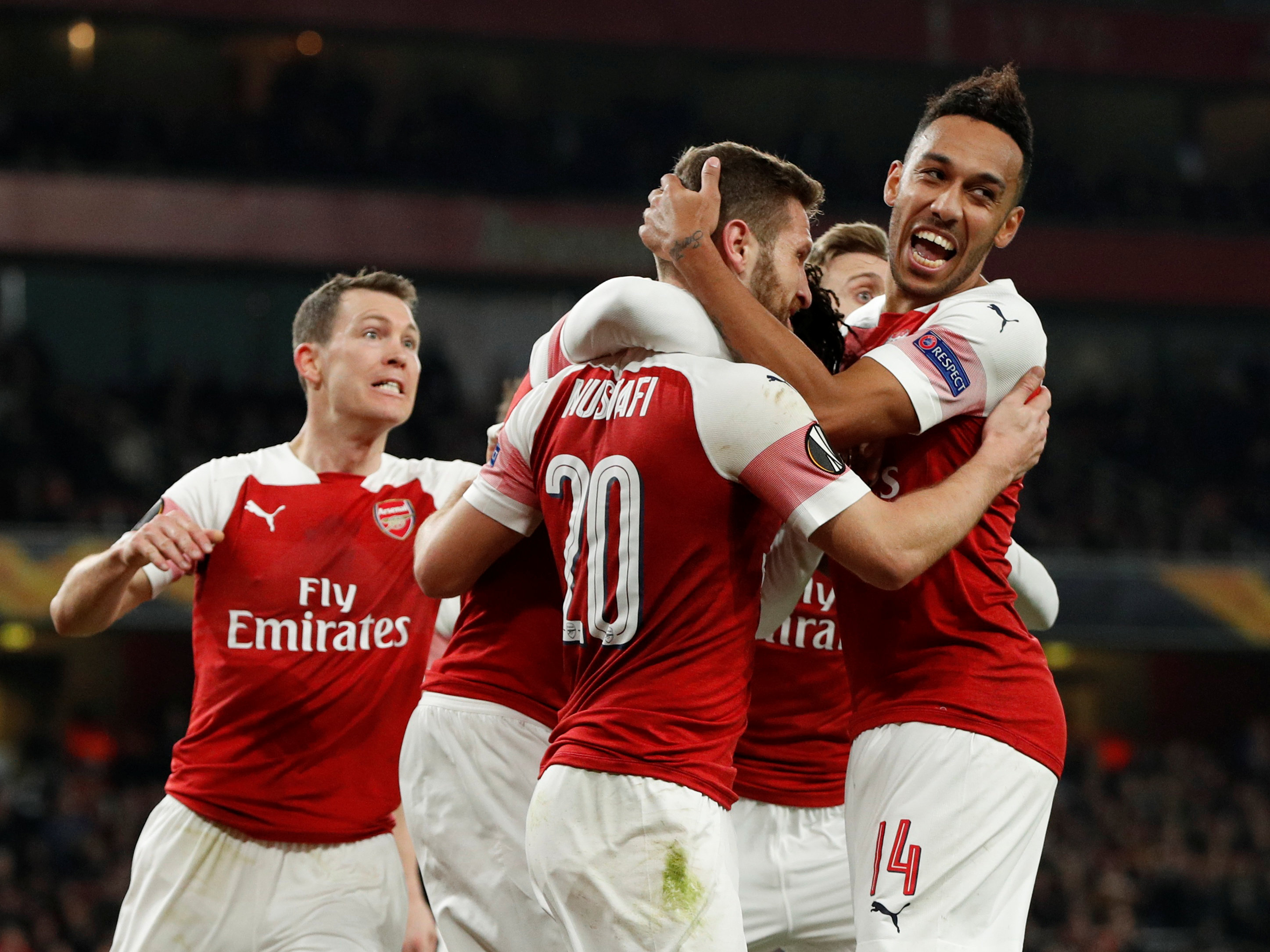 风中有朵雨做的云？曼城新赛季二客球衣曝光：灵感源自雨滴（曼城新赛季二客球衣亮相：从雨滴汲取灵感）