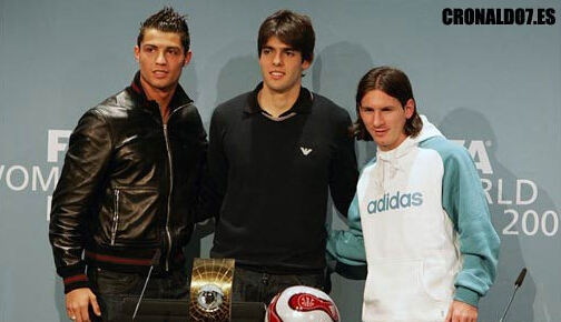 17岁273天，卡尔是拜仁队史德甲单场传射建功最年轻的球员（17岁273天，卡尔刷新拜仁德甲队史单场传射最年轻纪录）